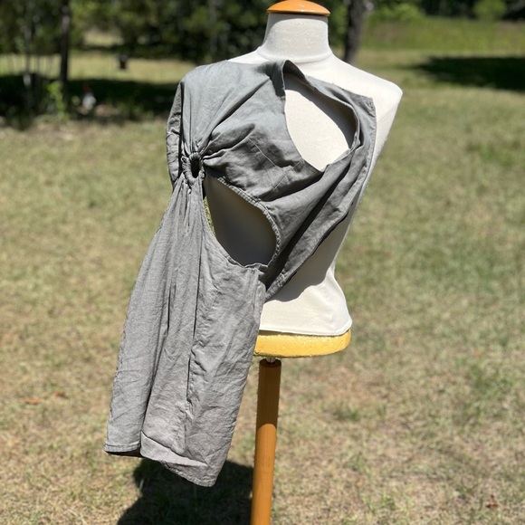 Mi Ami Gray Cut Out Sleeveless Mini Dress Size XS - Picture 2 of 8